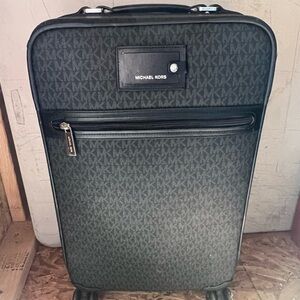 Michael kors luggage set